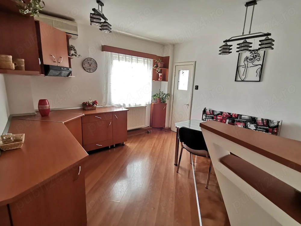 PROPRIETAR - vand apartament ultracentral Str. Uzinei - Gara Sibiu
