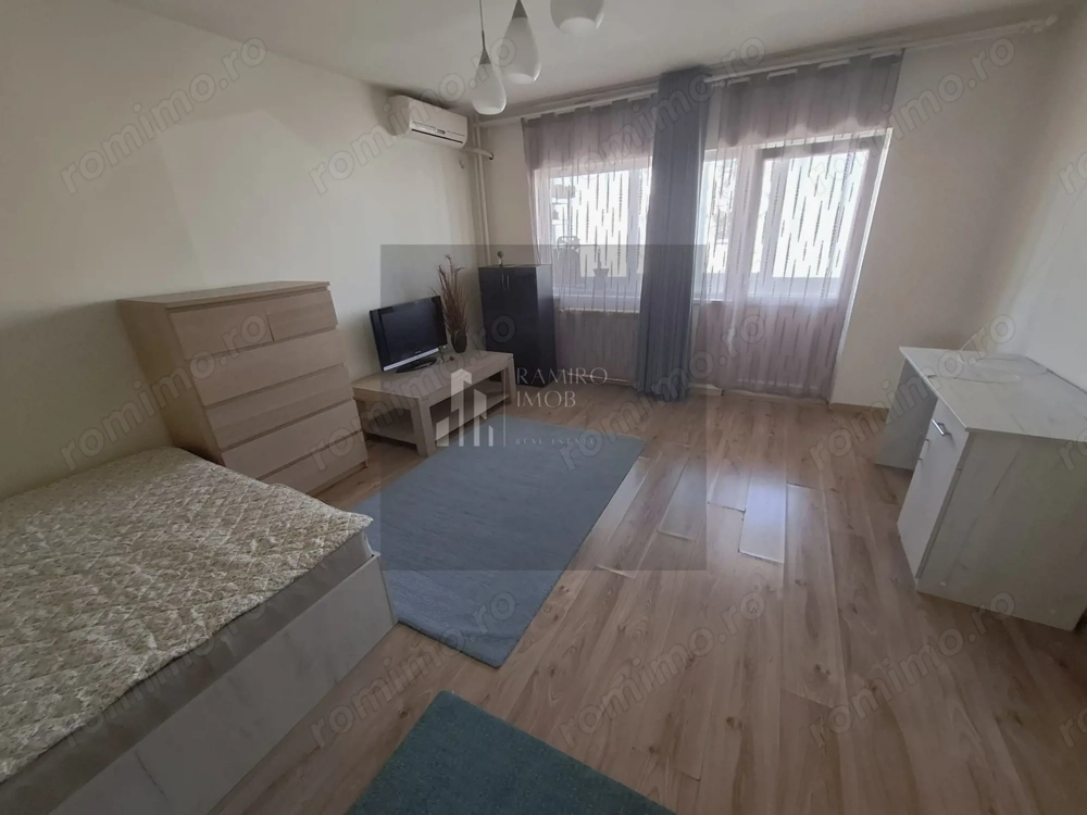 Garsoniera Vitan / Mall Vitan / Mihai Bravu