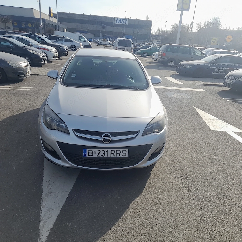 de vanzare opel astra j 1.6 hatchback