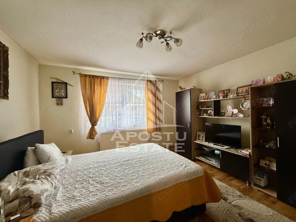 Casa individuala cu 6 camere de vanzare zona Plopi Timisoara
