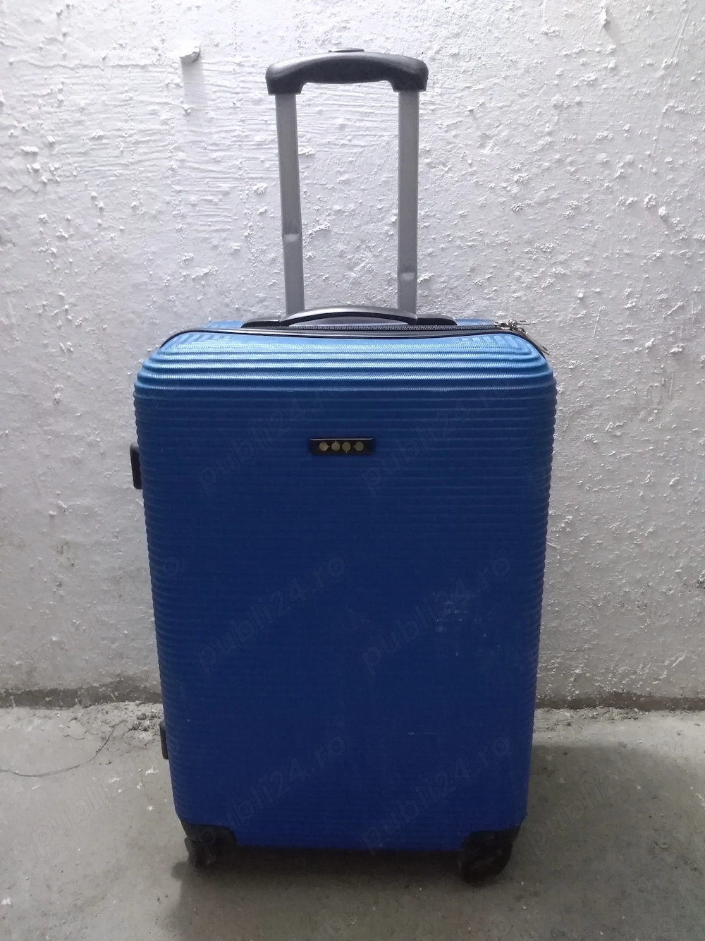 Troler albastru plastic 