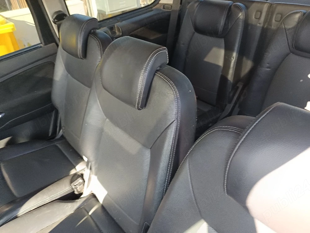 ford galaxi titanium 