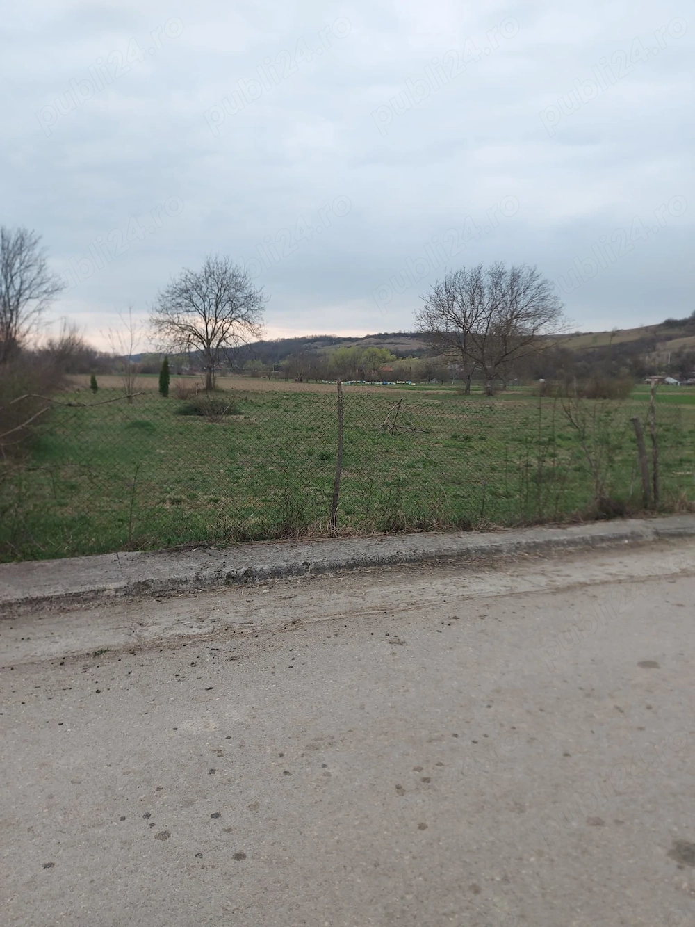 Teren intravilan Stremț 