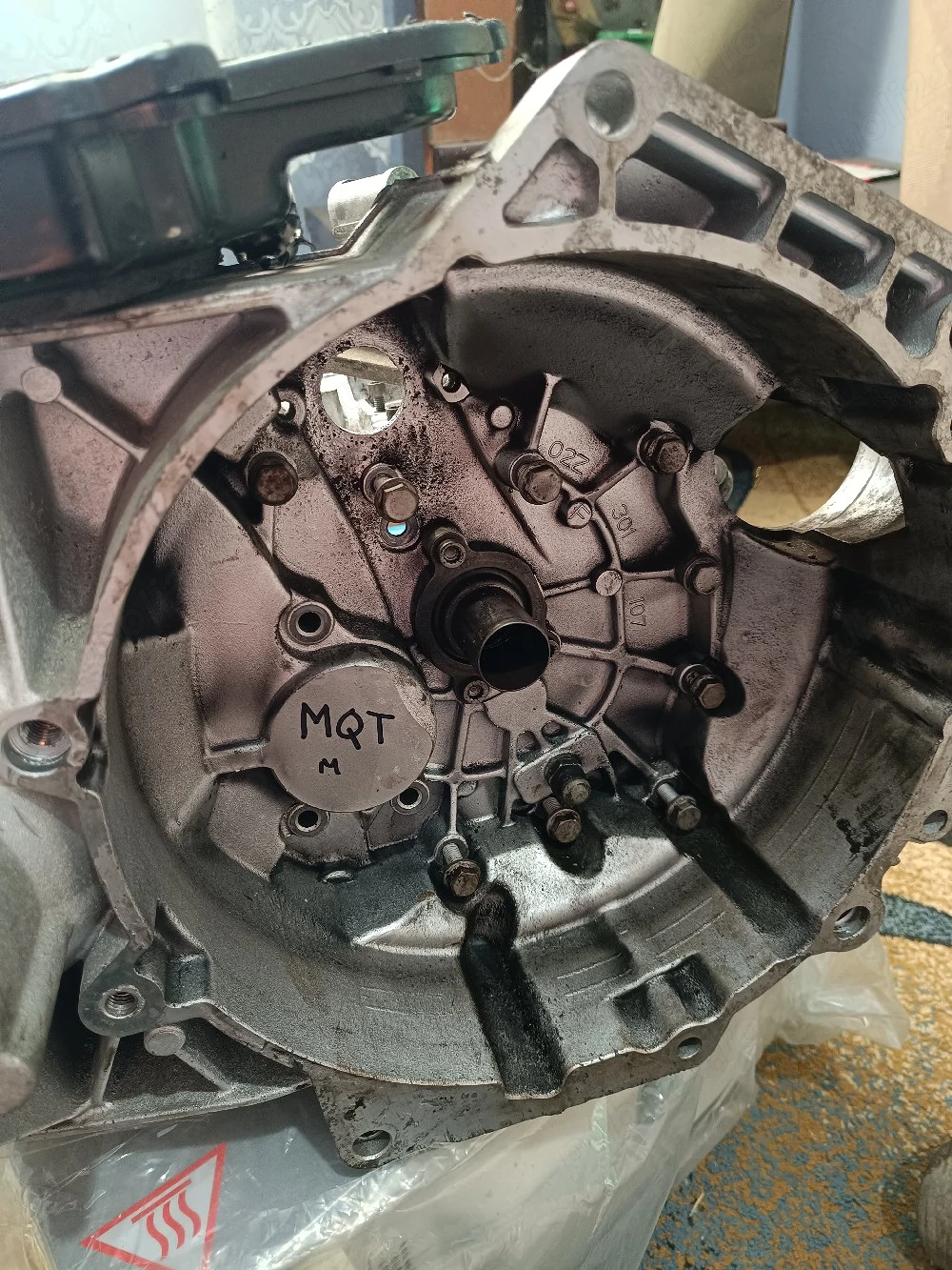 cutie de viteze t5 motor 2000 an 2013 defectă 