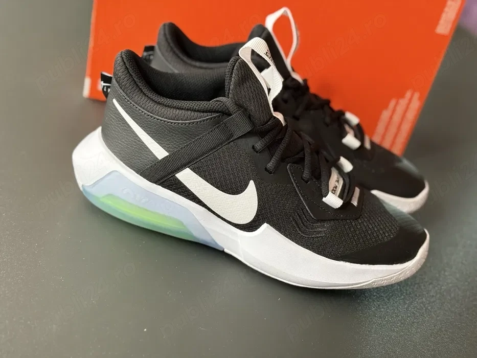 adidasi Originali Nike Air Zoom Crossover Noi , Marime 39