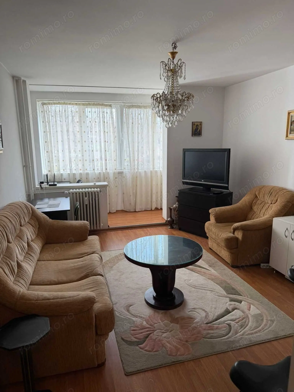 Apartament 2 camere, etaj 1, langa metrou Raul Doamnei