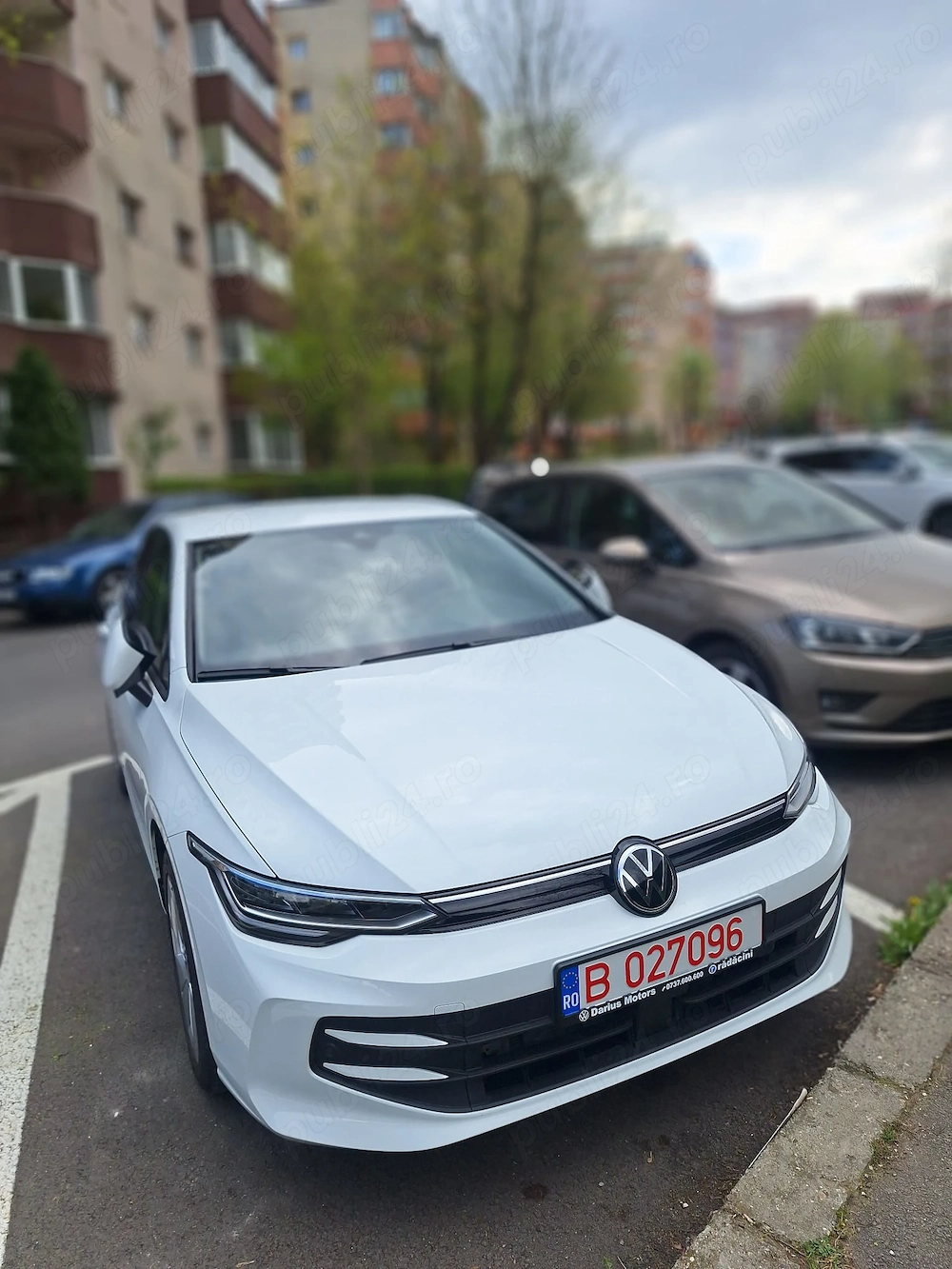VW Golf 8 Advanced, inmatriculat 09.2025, 1.5 TSI, 6000 km, stare impecabila