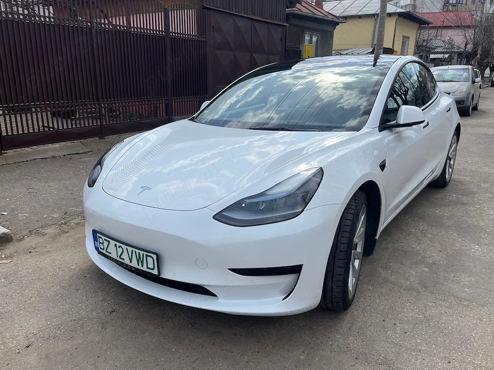 Tesla Model 3 Standard Range Plus RWD