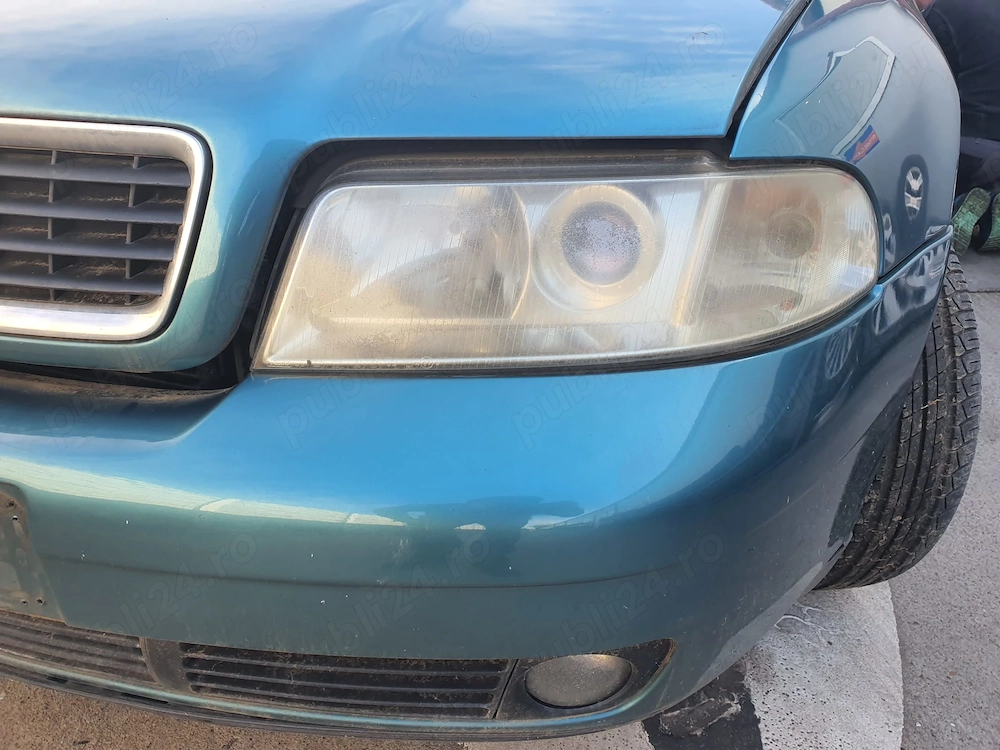 Far audi a4 b5 cu lupa stanga
