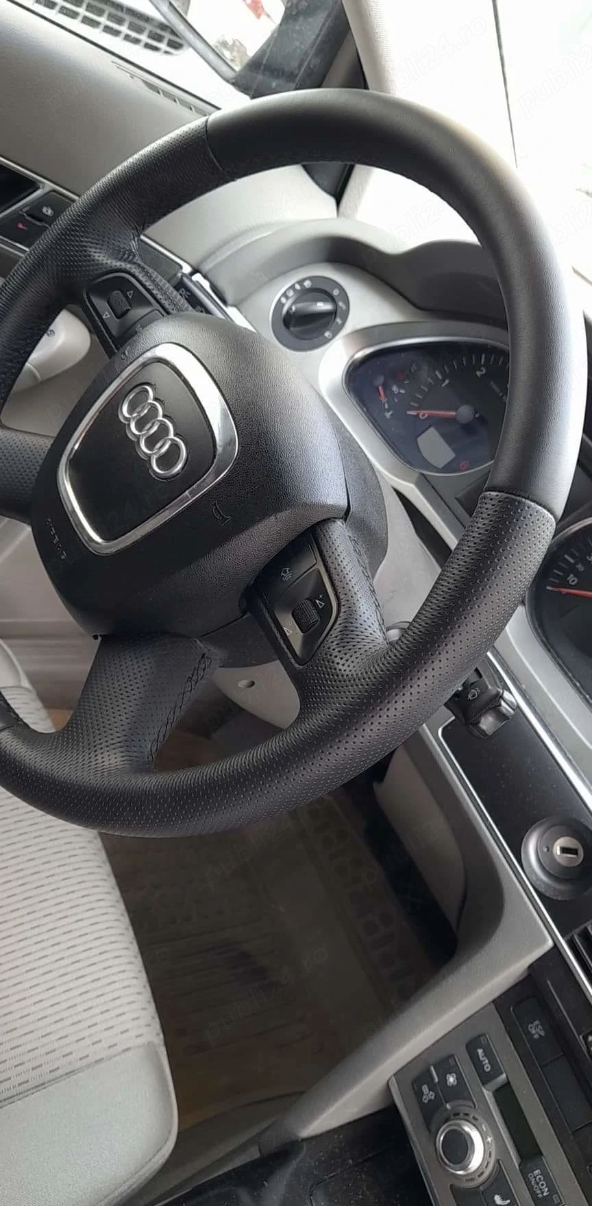 Audi a6c6 2.0 automat acte la zi,revizii la.zi