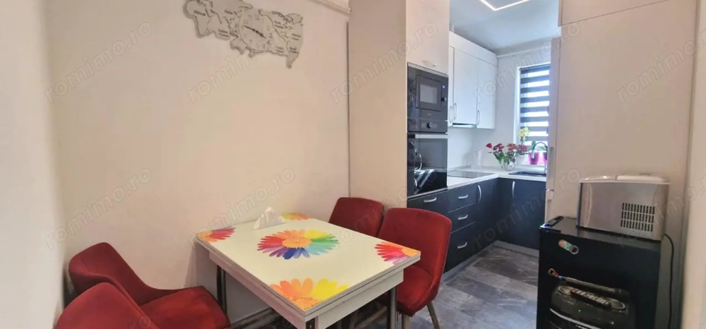 De vanzare apartament 3 camere in Selimbar