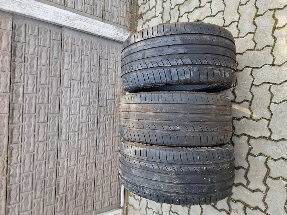 Vand 4 cauciucuri diferite dimensiuni 