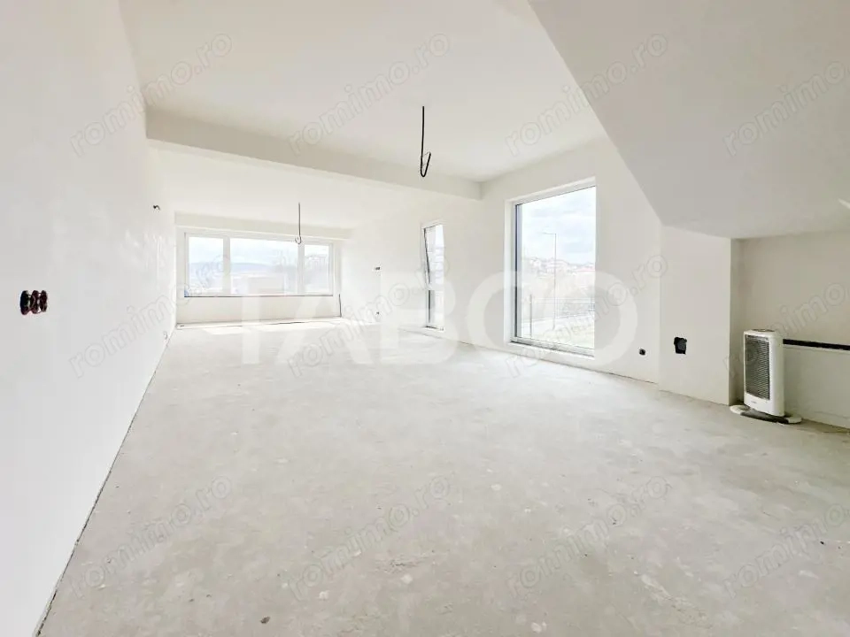 Casa cuplata semifinisata de vanzare in Dambul Rotund cu garaj