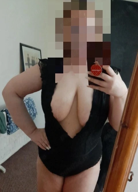 Alexis,party girl noua in oras