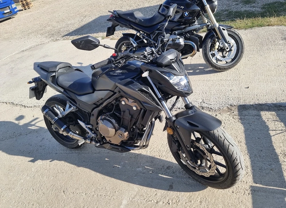 Vând motocicleta Honda CB500F ca noua!