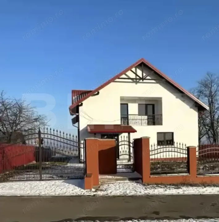 Casa cu etaj 180 mp, teren 759 mp - Frumoasa - Liteni