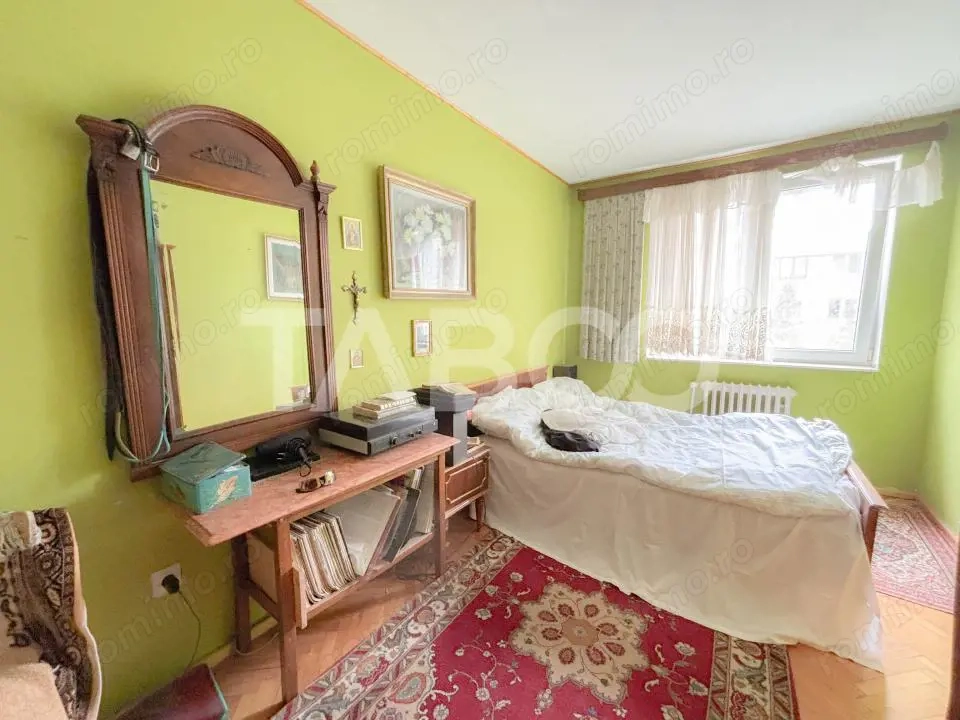 De vanzare apartament 3 camere cartier Gheorgheni zona retrasa