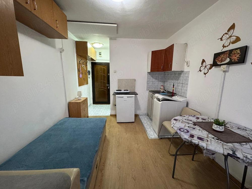 Garsoniera zona Soarelui - M.V.Balmus, complet mobilata si utilata cu chirias, bloc cu acoperis