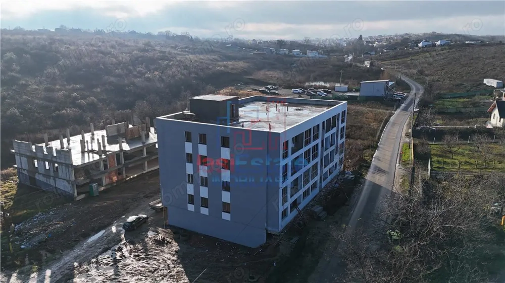 Apartament cu 3 camere Hlincea pe etajul 1 de 83
