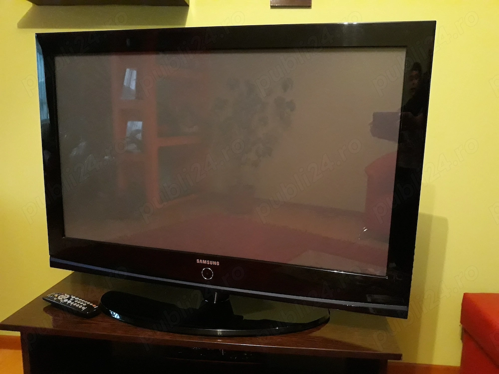 Tv Samsung diagonala 107 cm