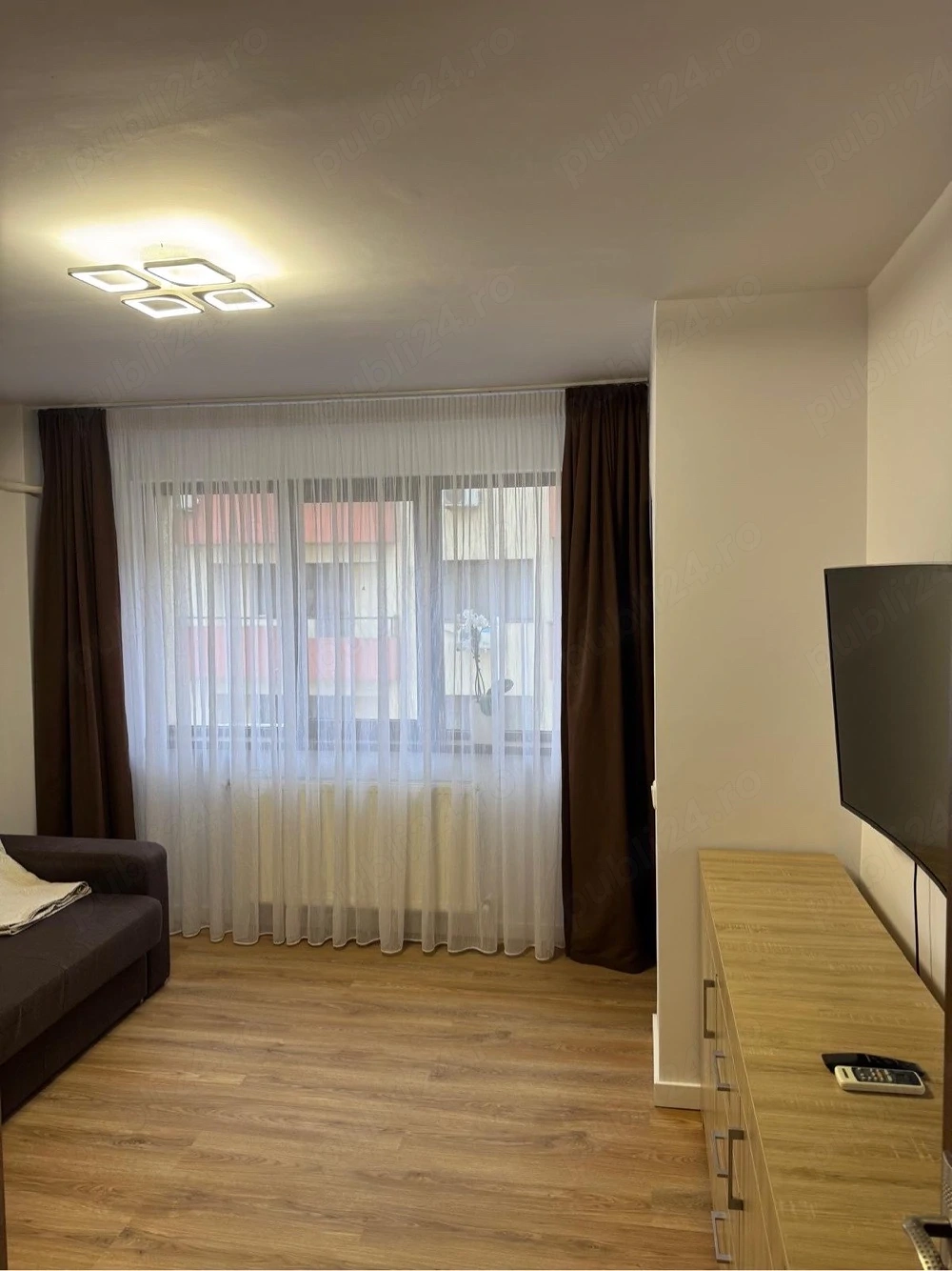 Garsoniera de inchiriat 