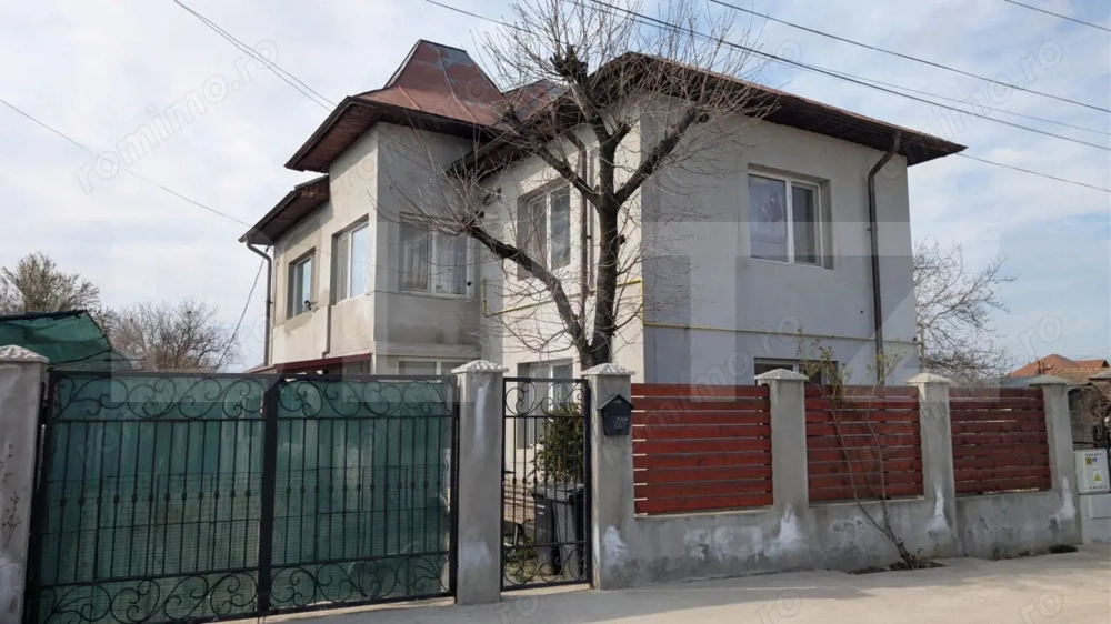 Bucșani Casă individuală de vânzare – ideală pentru locuință familială