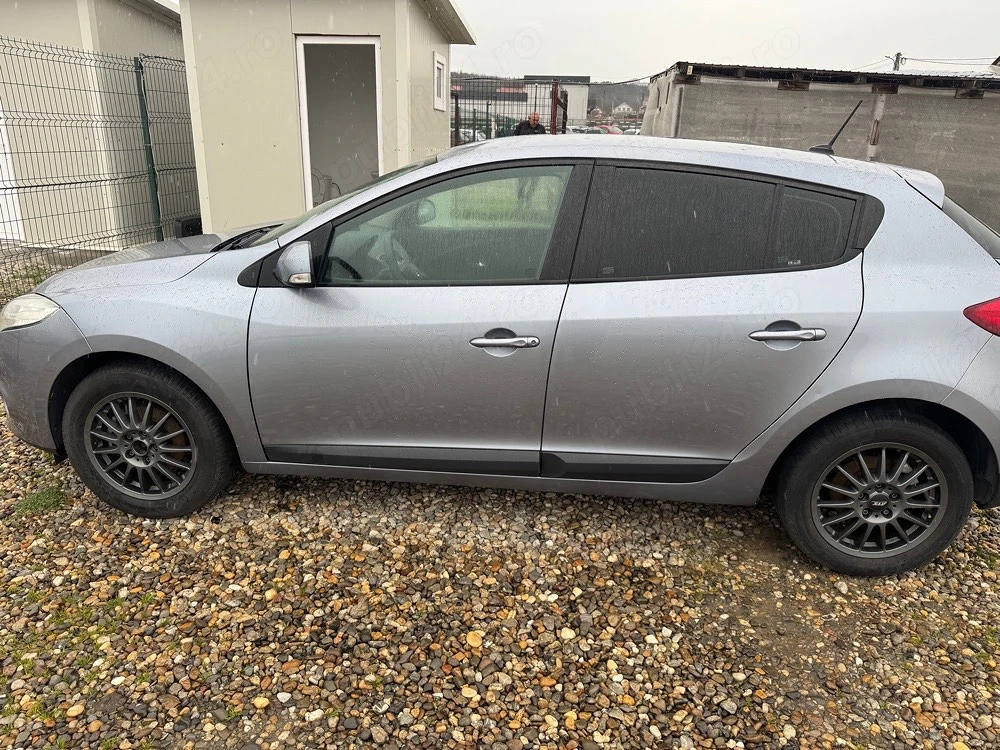 vand renault megane 3 ,2011 euro 5 motor 1,6 cm benzina + gpl