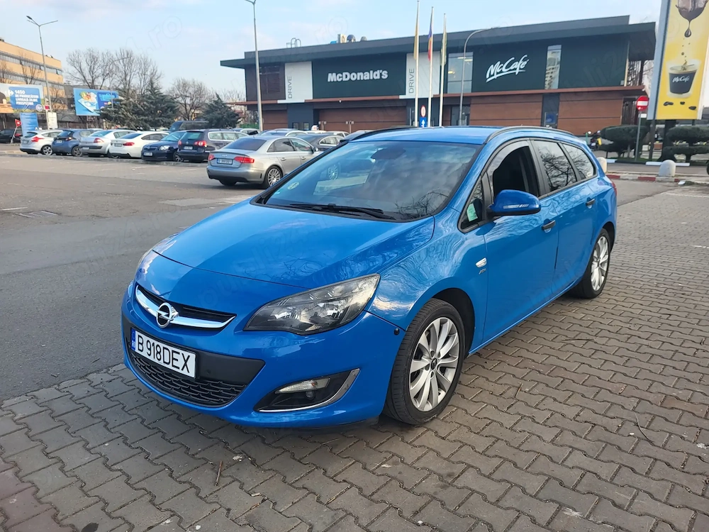 Opel Astra j sports tourer