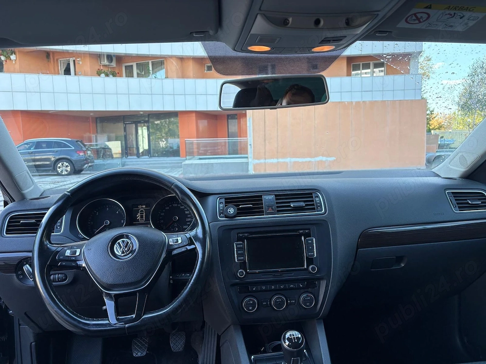 VW Jetta 2.0 TDI  Bluemotion  2015   110 CP 