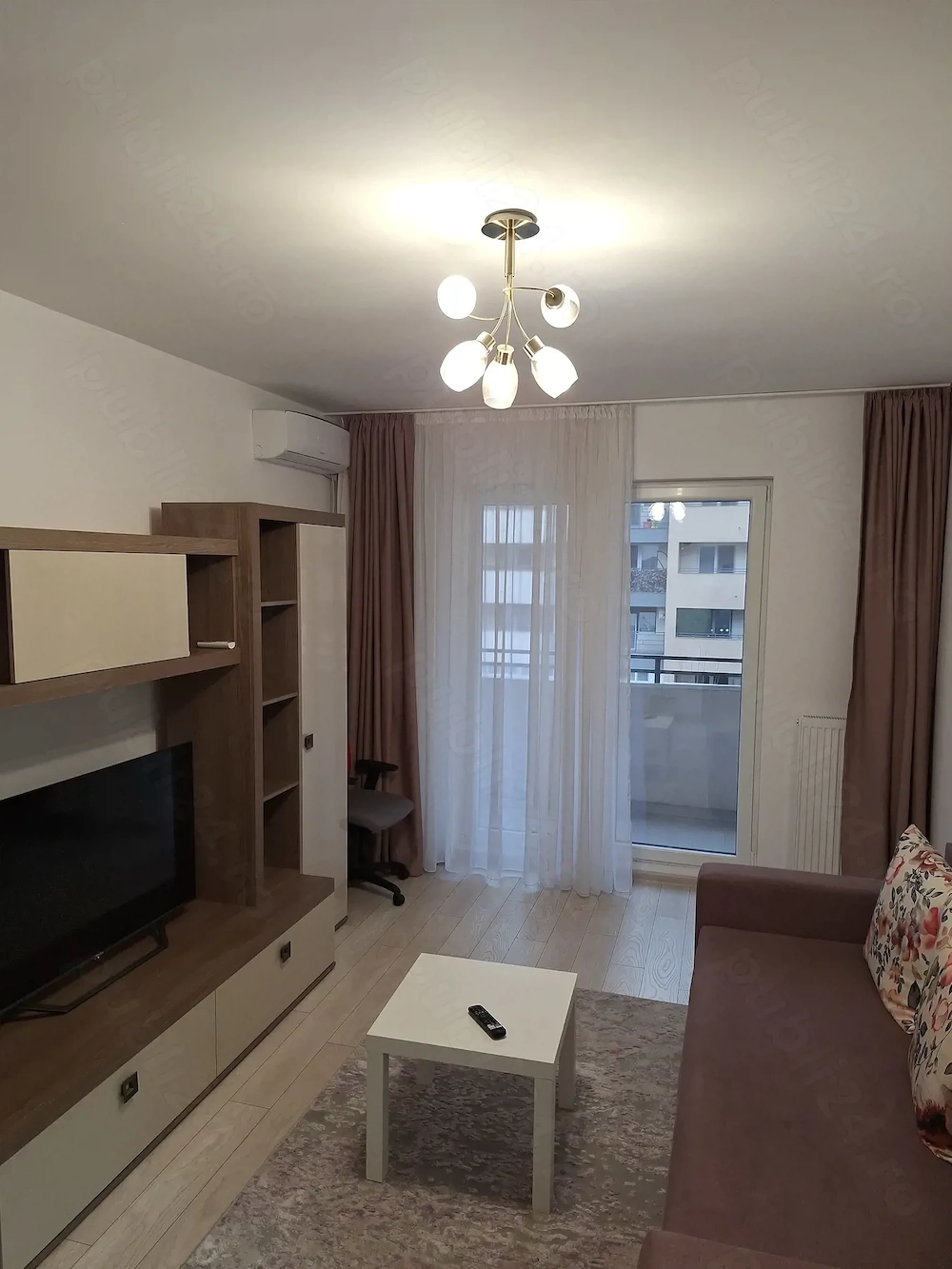 Inchiriez direct proprietar apartament cu 2 camere cu parcare Viva Residence-Metalurgiei Park