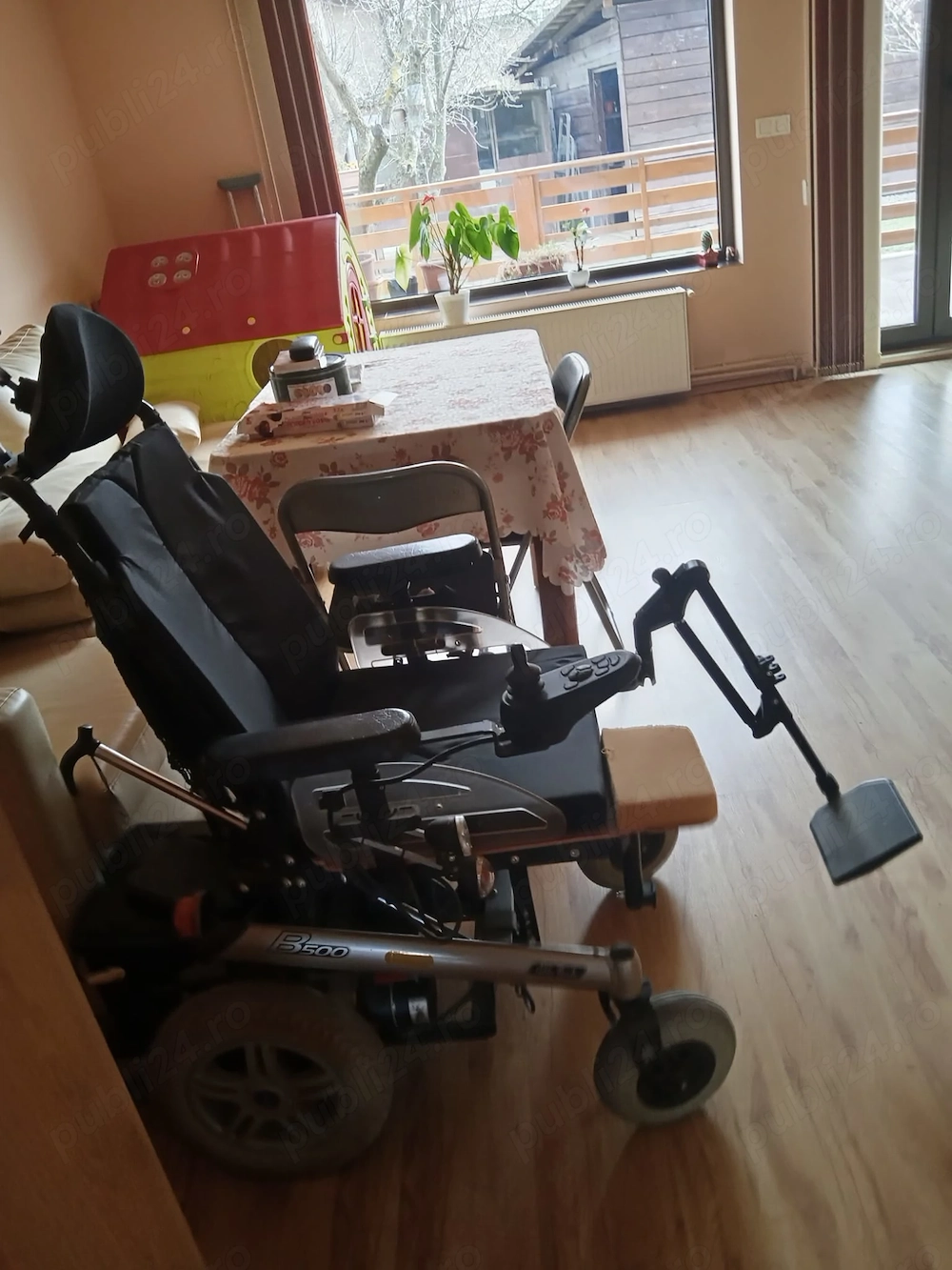 carucior electric dizabilitati