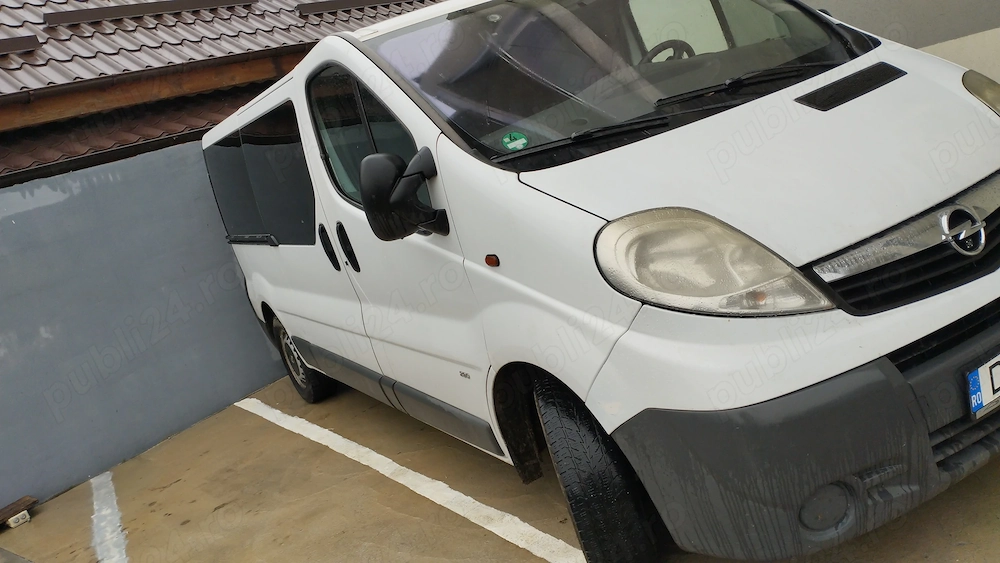 Opel vivaro 2.0 2012 8+1