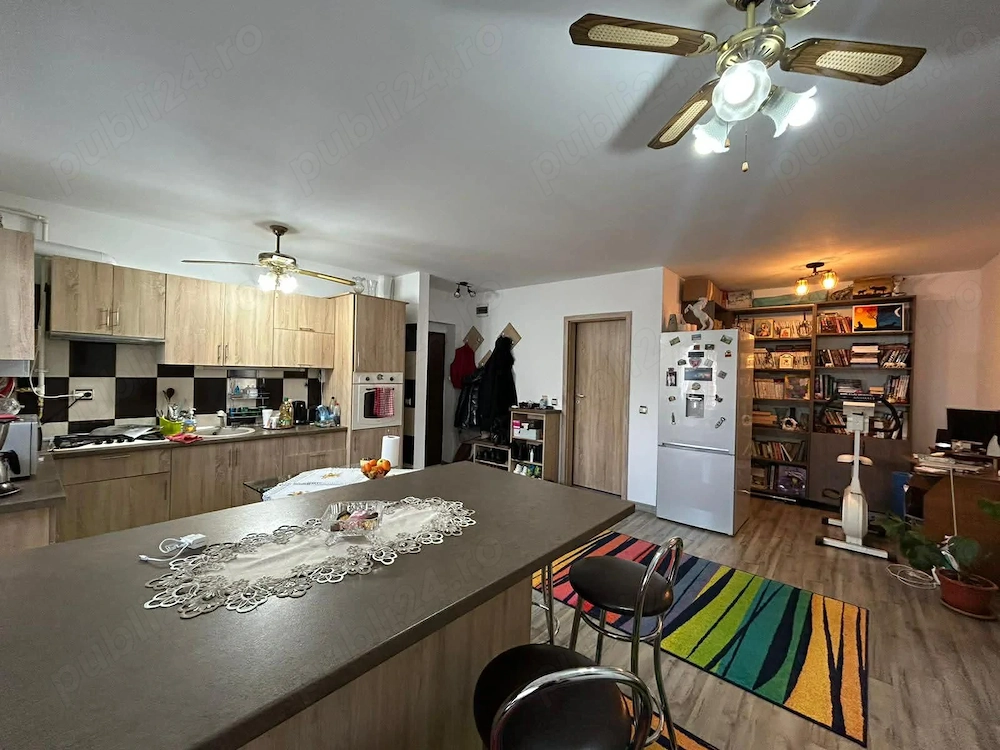 Apartament 3 camere Floresti 