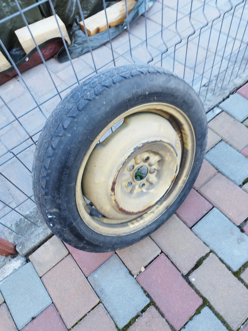 Roata de rezerva prius