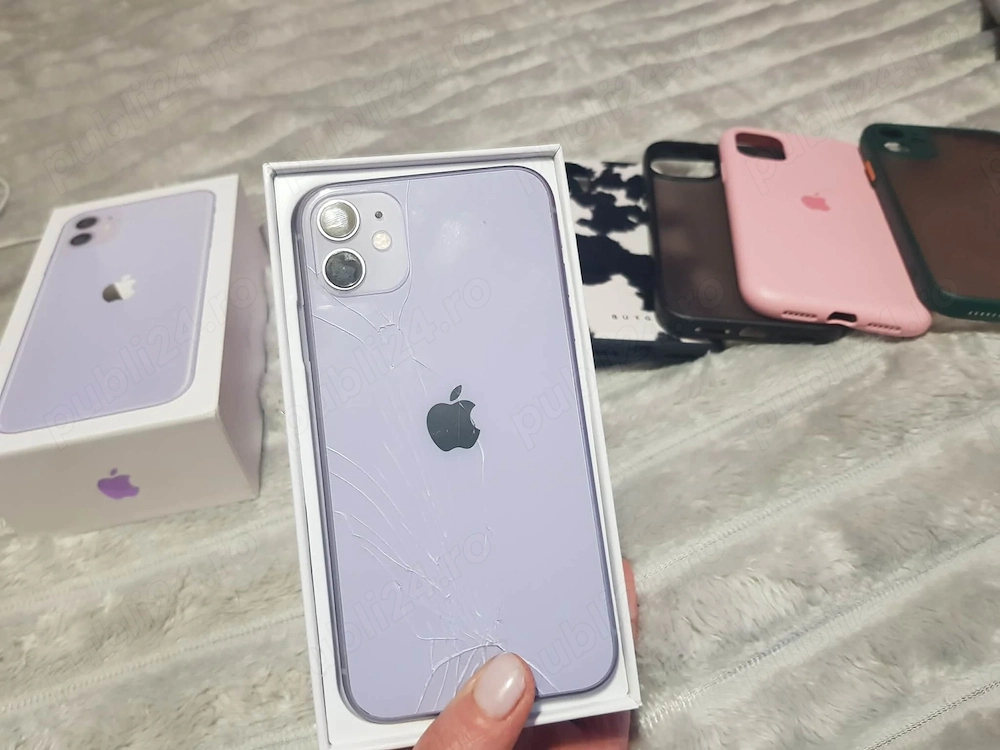 Vând iPhone 11 