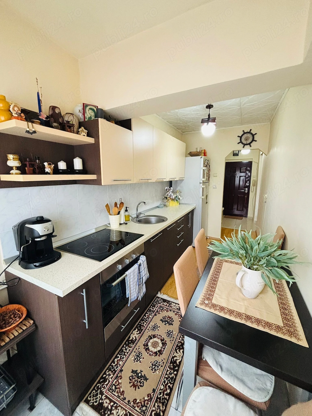 Vând apartament cu o cameră tip DP Rogerius