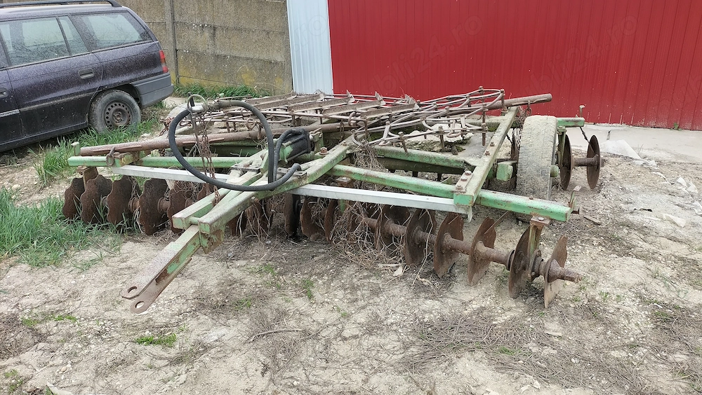 Disc 3.2 m după Tractor