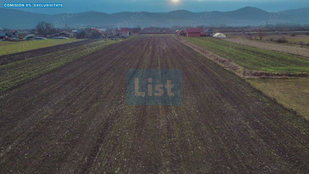 Comision 0%! Teren 23 600 mp, front 45 ml, drum national, utilitaiti 