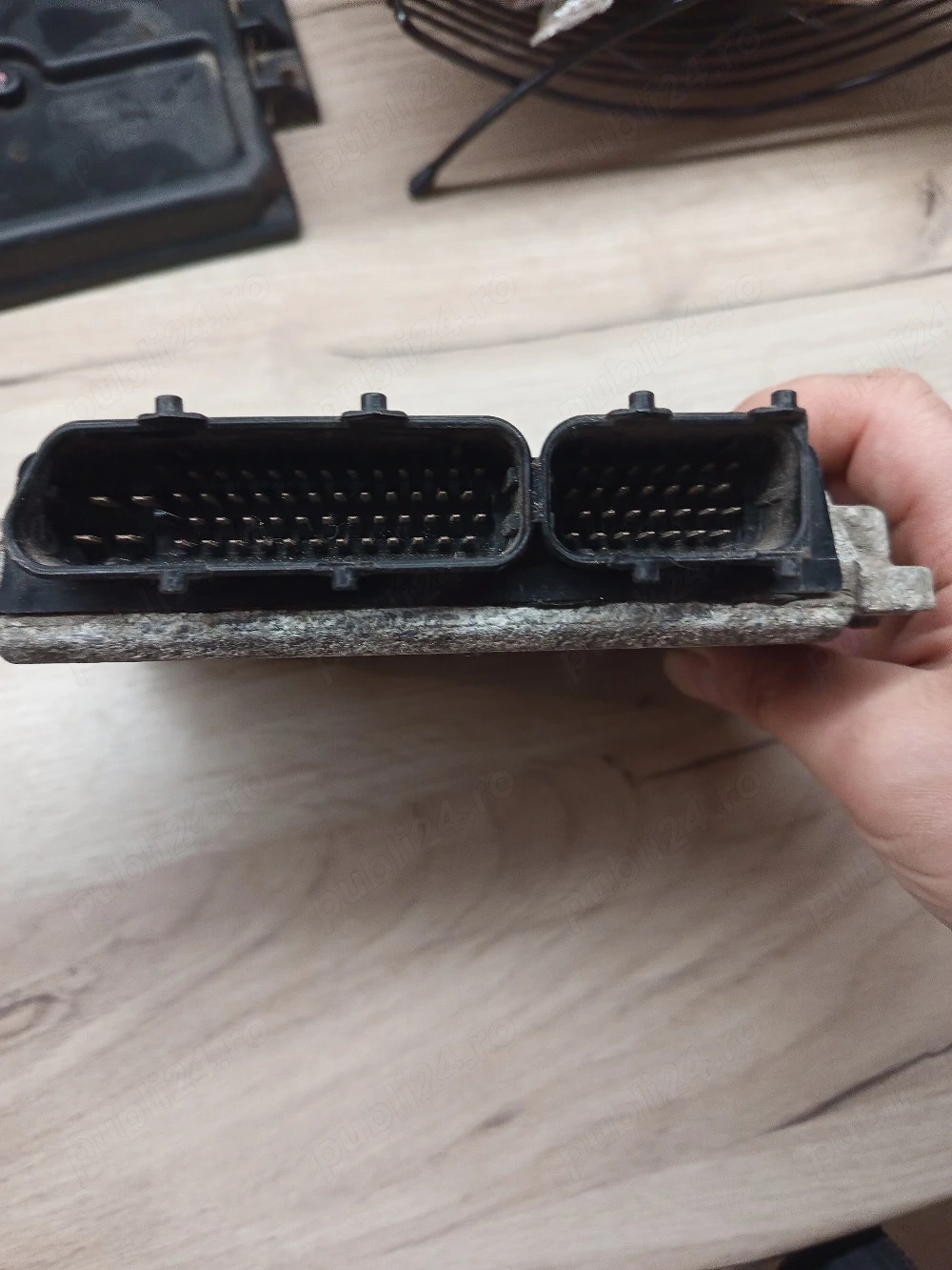 vând  calculator vw Caddy 1,9 tdi și calculator de Dacie papuc 1,9 diesel