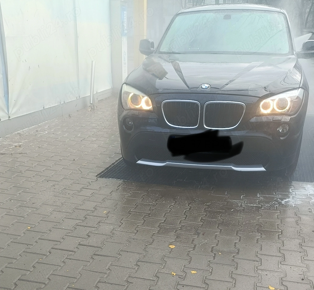 Vând BMW X1 ,2011
