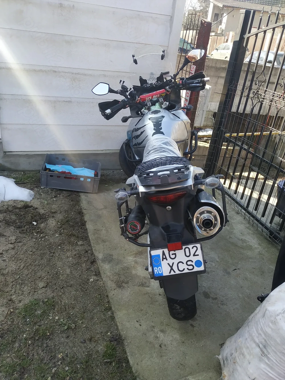 Vând  schimb Suzuki Vstrom 650