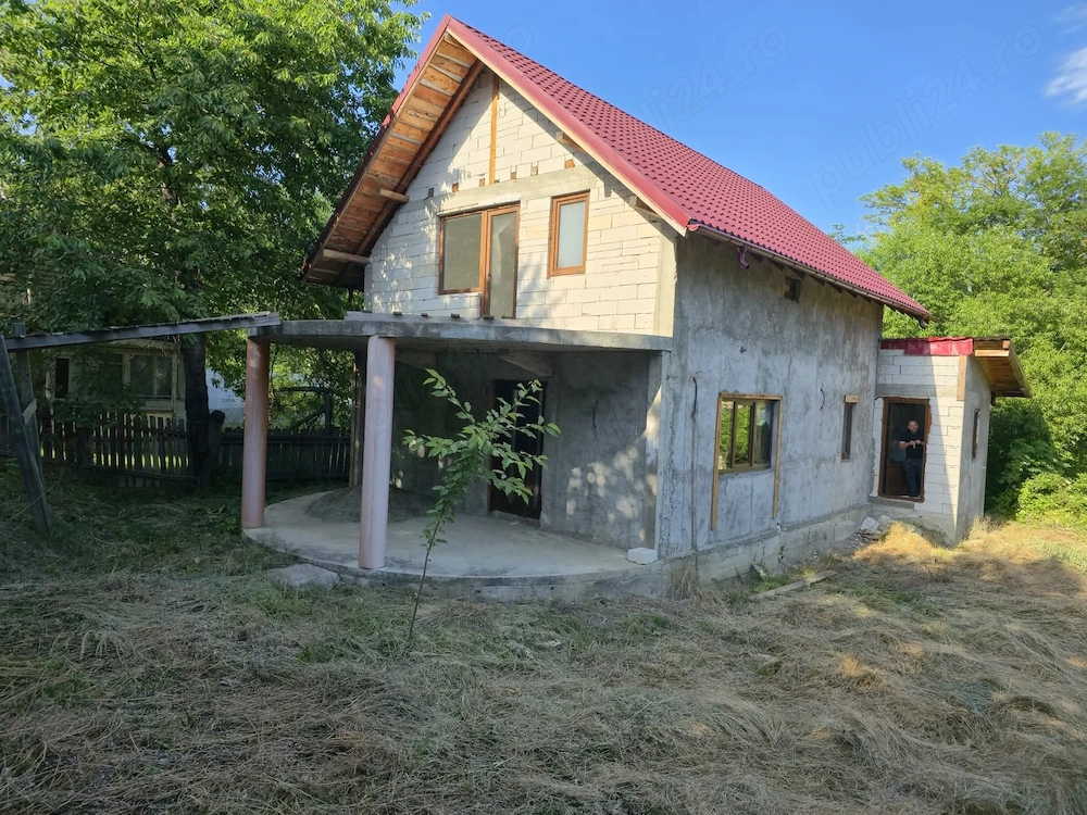 Casă de vânzare în comuna Gârcina 124 mp construiți