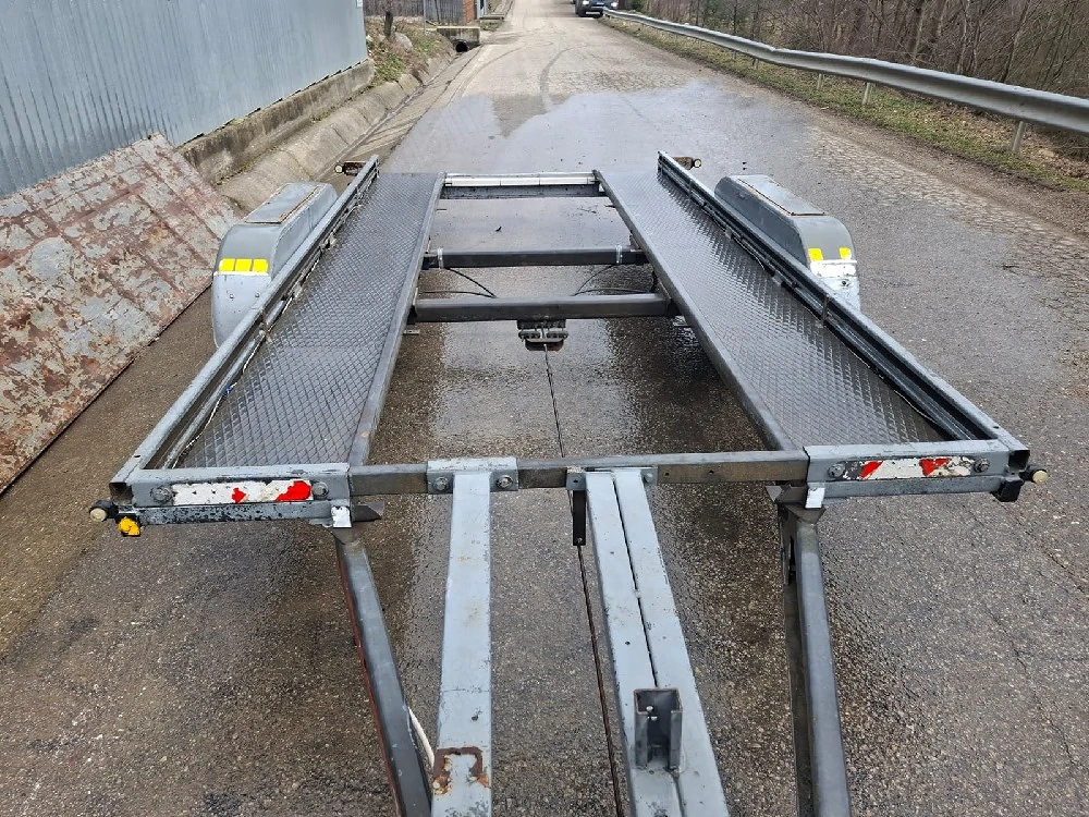 Remorcă auto platformă Bueltmann 2005   gata de muncă