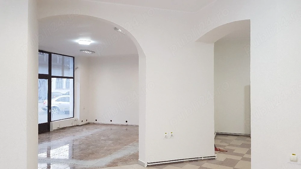 Inchiriez spatiu comercial