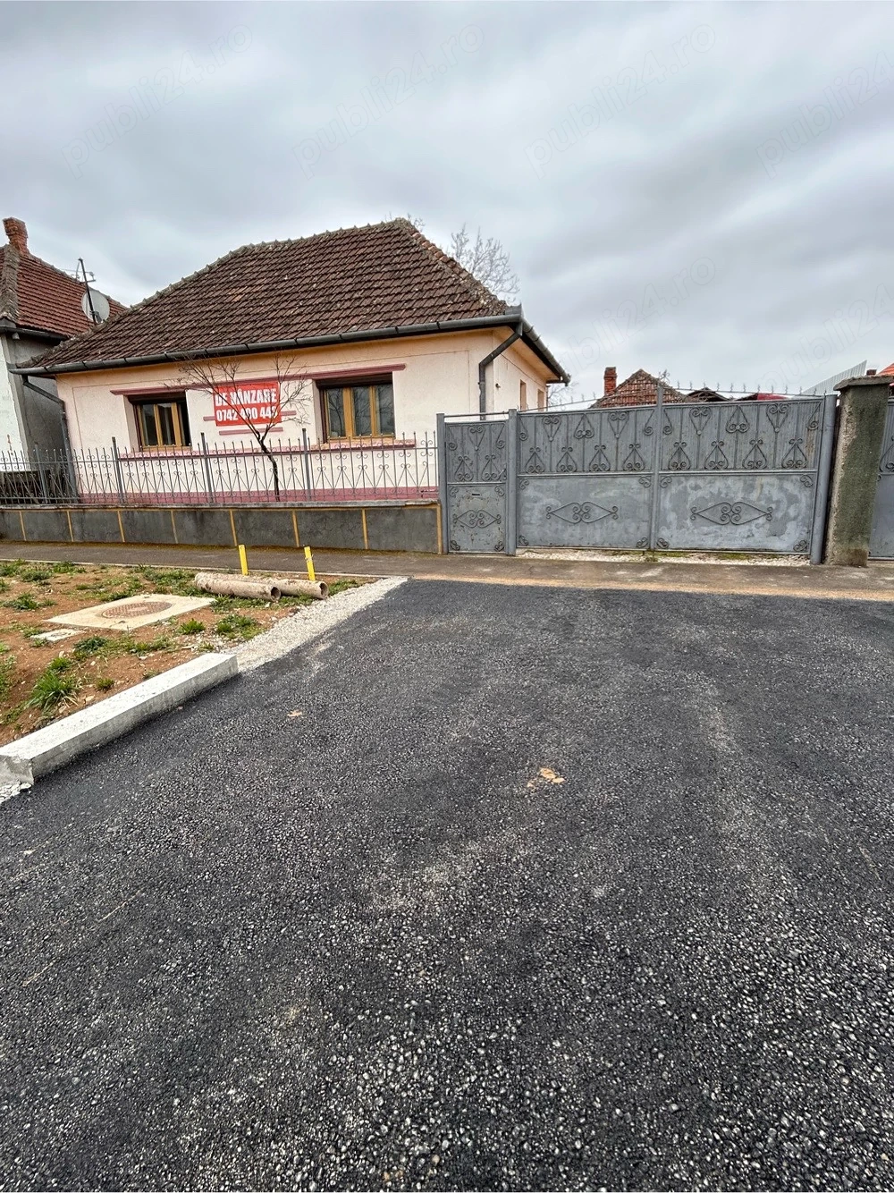 Vand casa cu 4 camere