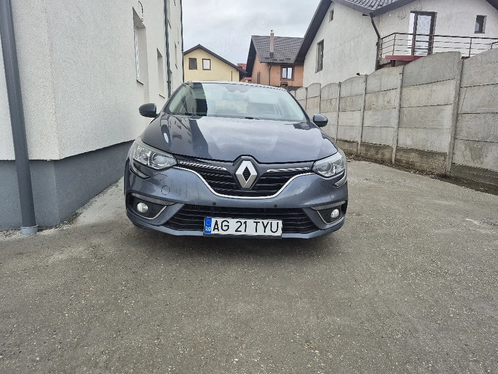 megan 4,scaune incalzite!