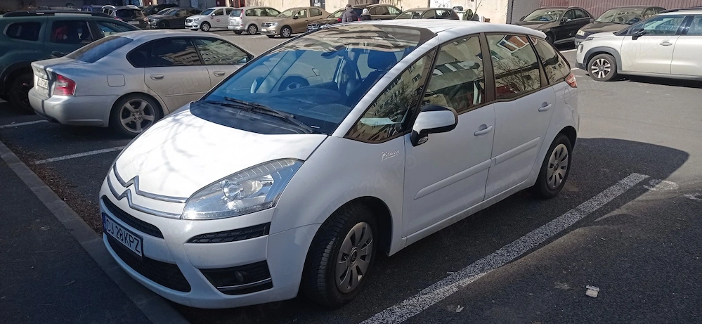 Vând Citroen C4 Picasso diesel1,6 euro 5 an 2013,6viteze 