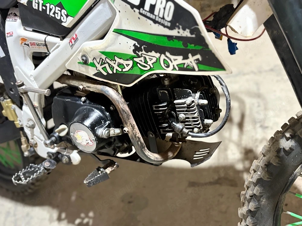 vând cross Kxd 125 cc