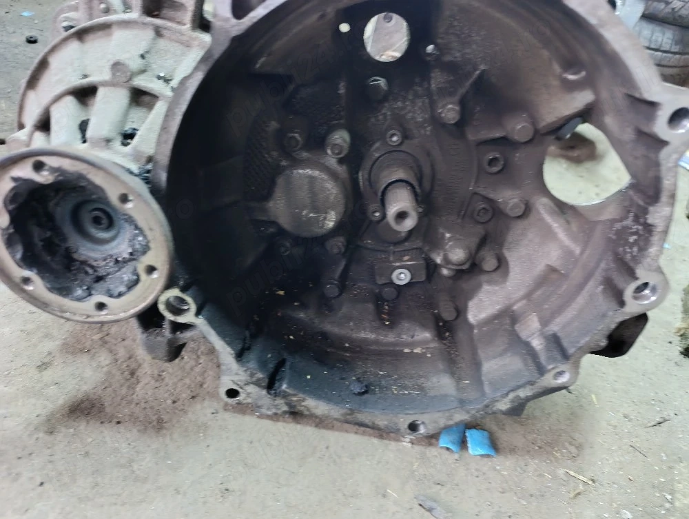 Cutie viteze Volkswagen 1,9TDI 5 trepte.