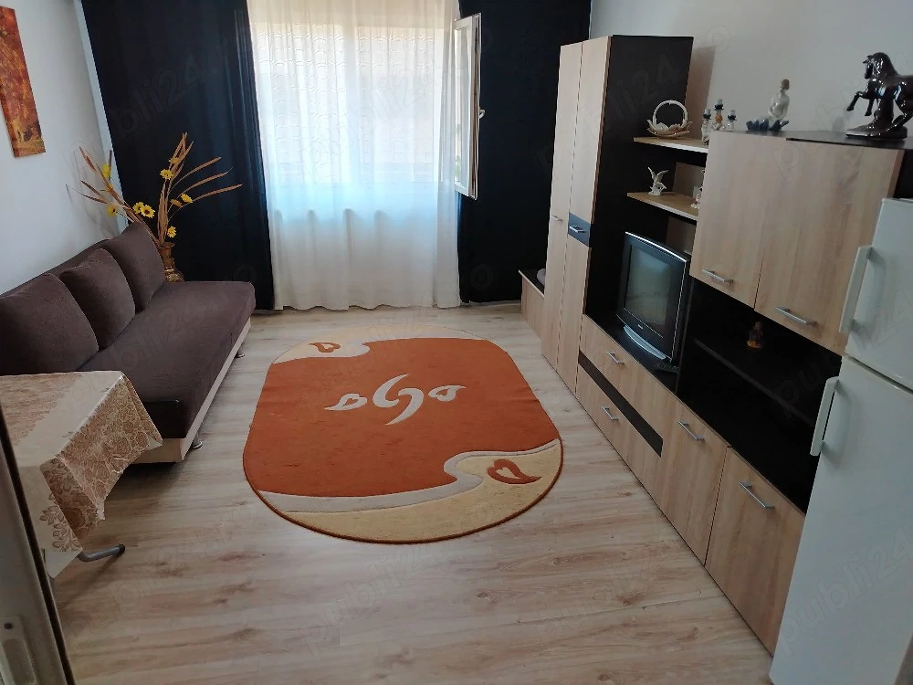 Garsoniera  semidecomandata zona Poarta 6  